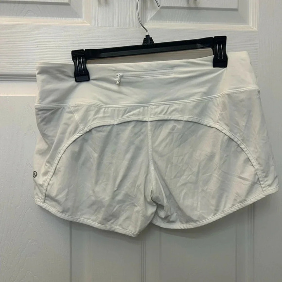 Lululemon run times short 2 way stretch sz 8 - Picture 2 of 4